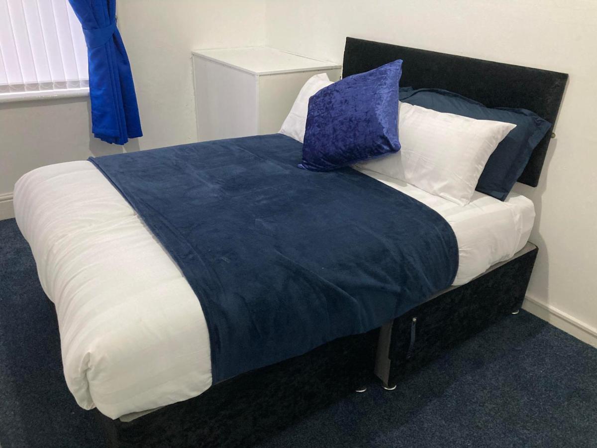 בלקפול Agapi Apartment - Sea View Sleeps Ten מראה חיצוני תמונה